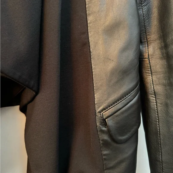 Leather jacket - Picture 5 of 6